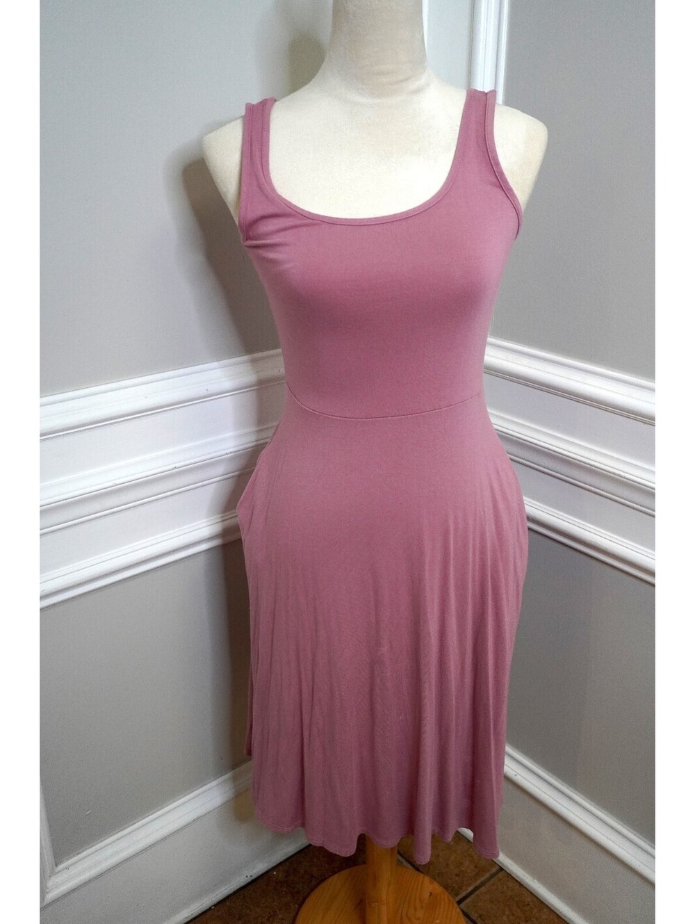 Sleeveless Mauve Casual Midi Dress with Pockets